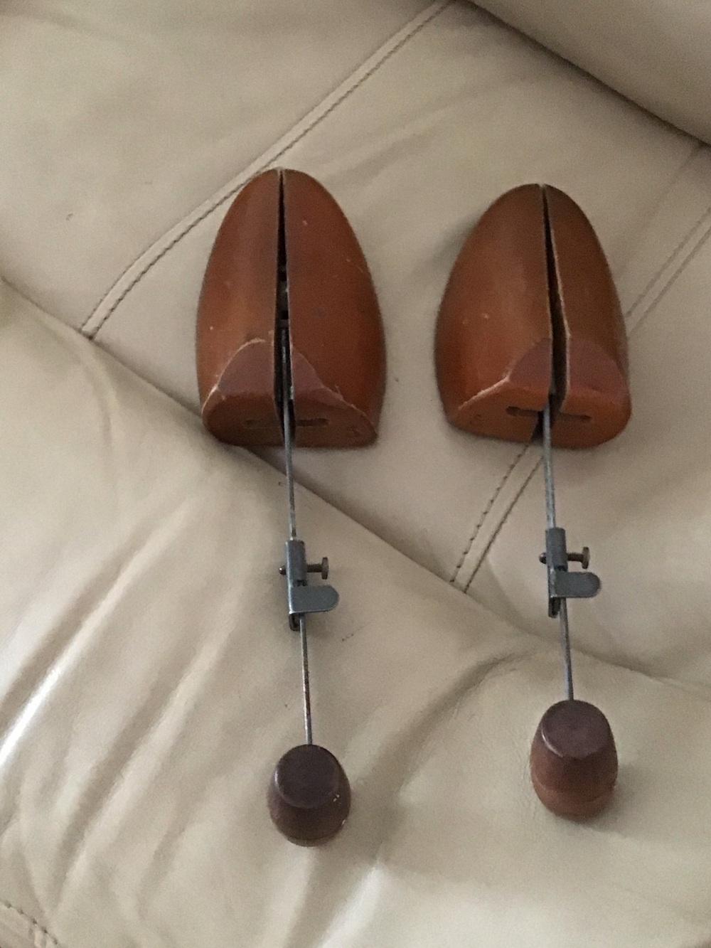 Men's Brown Wooden Shoe Trees - Pair vintage